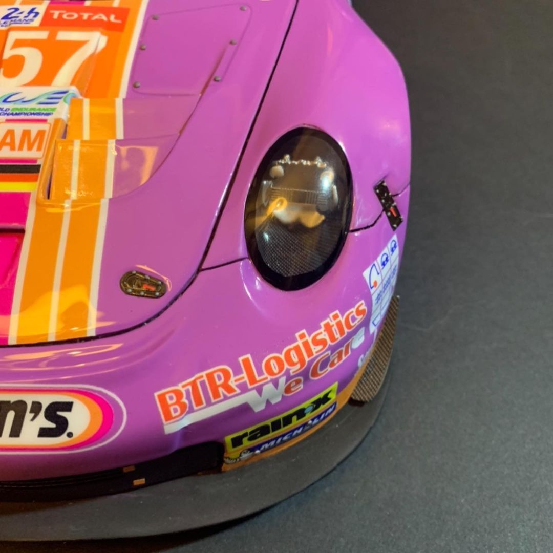 Réplique voiture modelé art